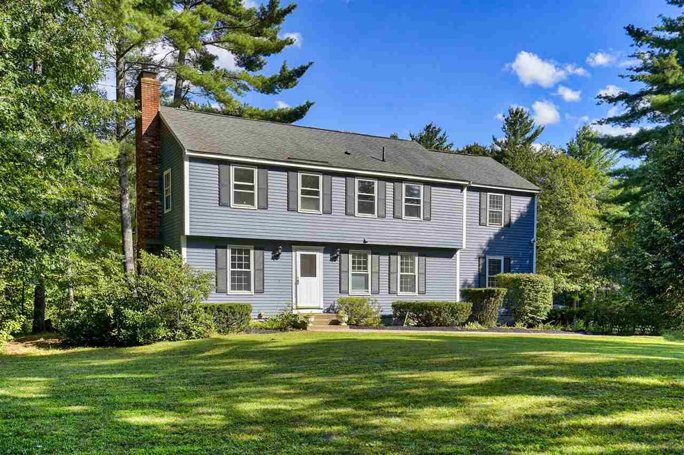 62 Wentworth Dr, Bedford, NH 03110 - photo 1