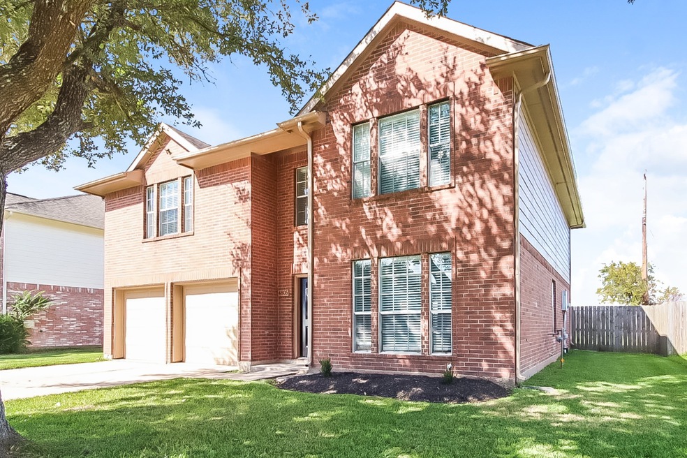 4805 E Parma Dr, Rosenberg, TX 77471 - photo 1