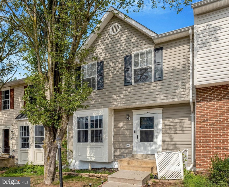 1002 Kings Crest Dr, Stafford, VA 22554 - photo 1