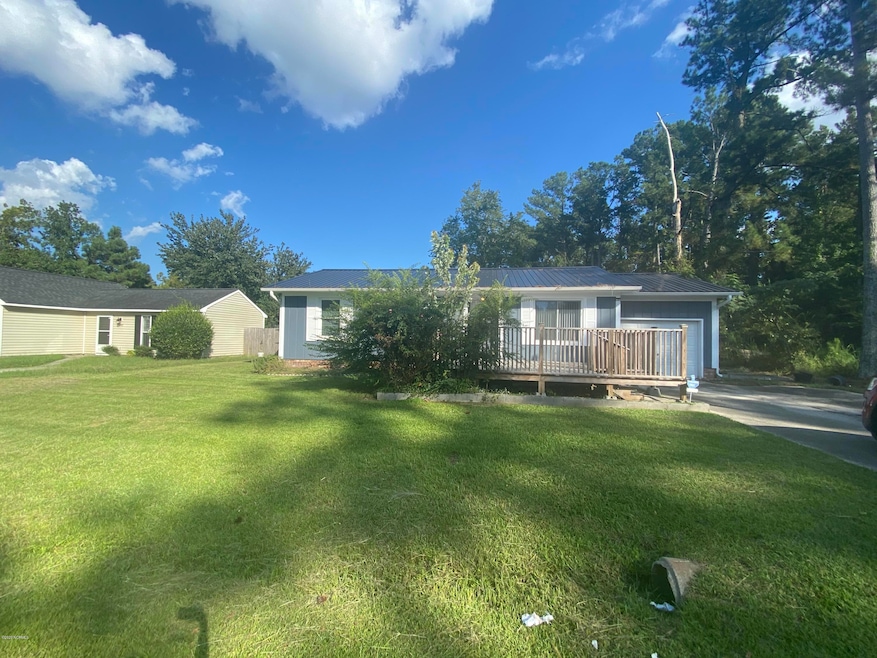 220 Lakewood Dr, Jacksonville, NC 28546 - photo 1