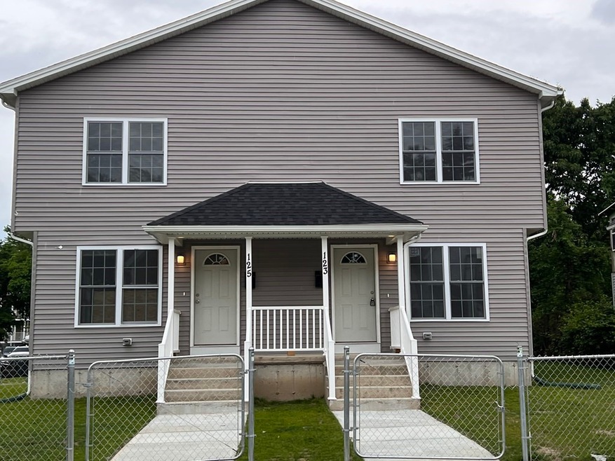 123 - 125 Andrew St, Springfield, MA 01109 - photo 1