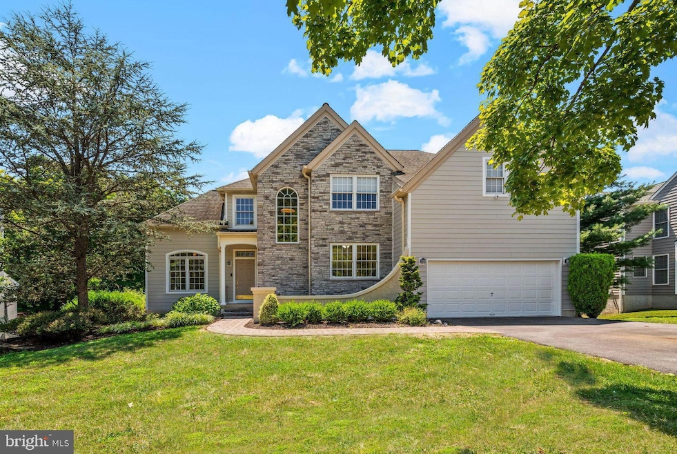 694 Cherrydale Dr, Lafayette Hill, PA 19444 - photo 1