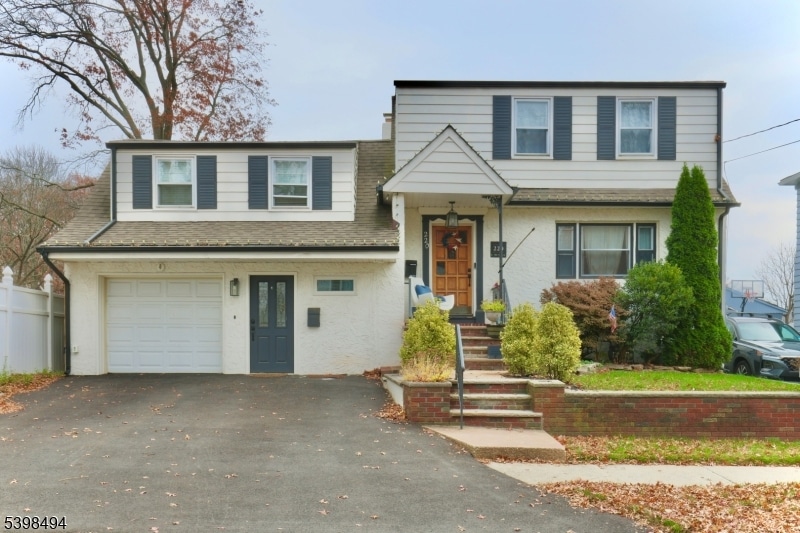 220 E Munsell Ave unit 1, Linden, NJ 07036 - photo 1