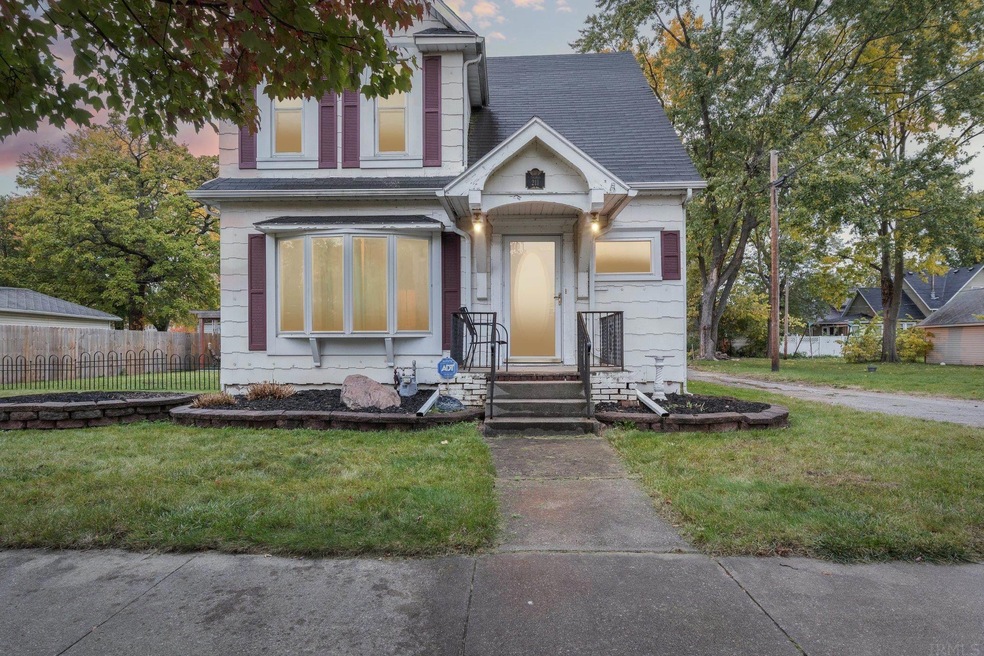 211 N Vine St, Elkhart, IN 46514 - photo 1