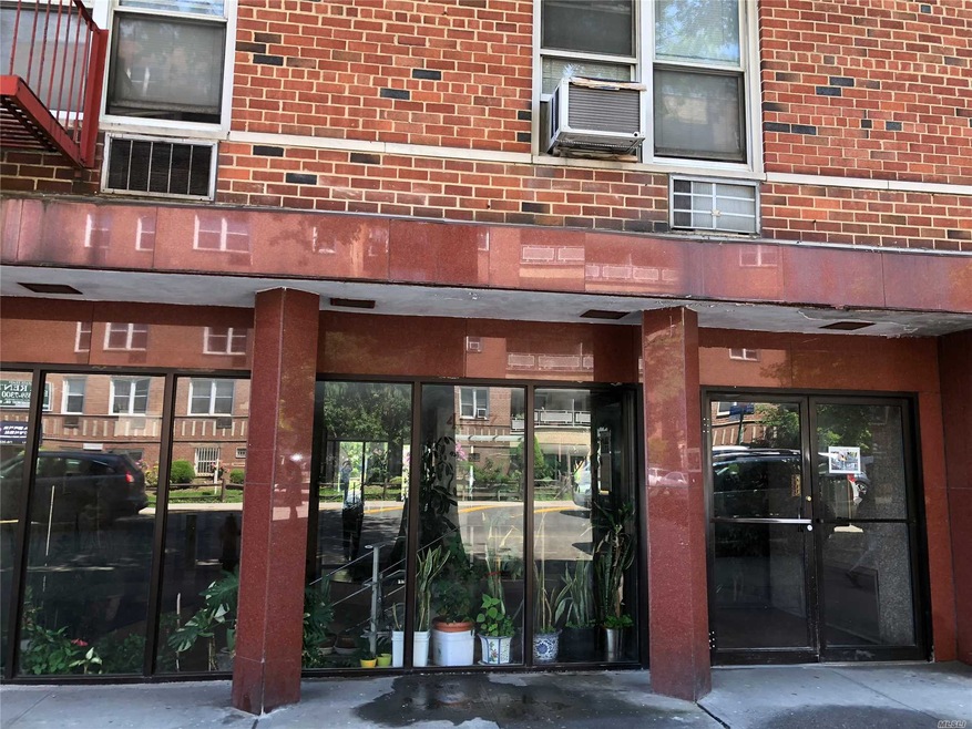 41-07 Bowne St unit Lj, Flushing, NY 11355 - photo 1