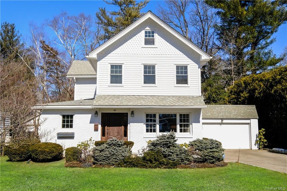This pretty and well-maintained Colonial has many 