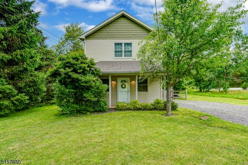 784 Newmans Ln, Martinsville, NJ 08836 - photo 1