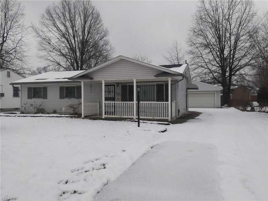 1916 E 40th St, Lorain, OH 44055 - photo 1