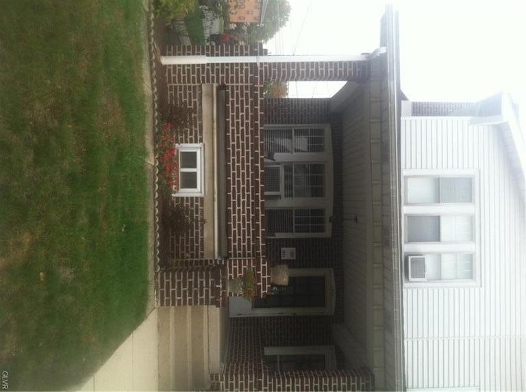 1251 N 19th St, Allentown, PA 18104 - photo 1