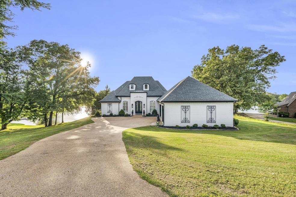 Under Contract $875,000