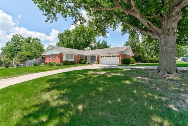 4600 Eastman Dr, Oklahoma City, OK 73122 - photo 1