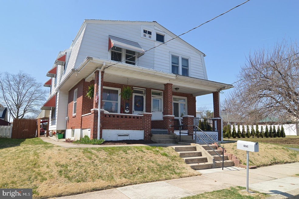 1529 Liberty Ave, Reading, PA 19607 - photo 1