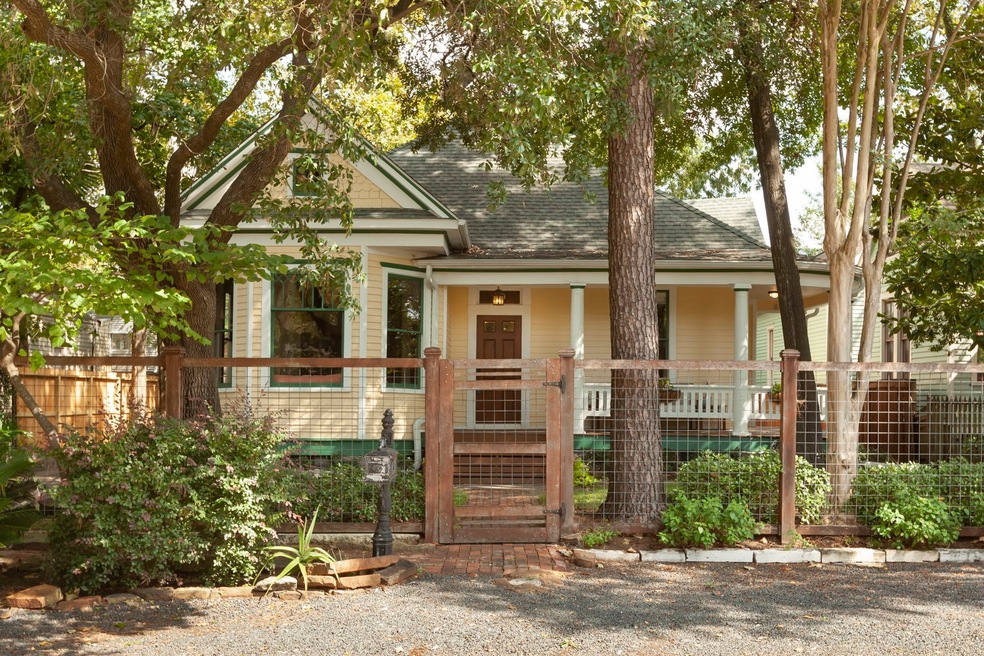 410 Archer St, Houston, TX 77009 - photo 1