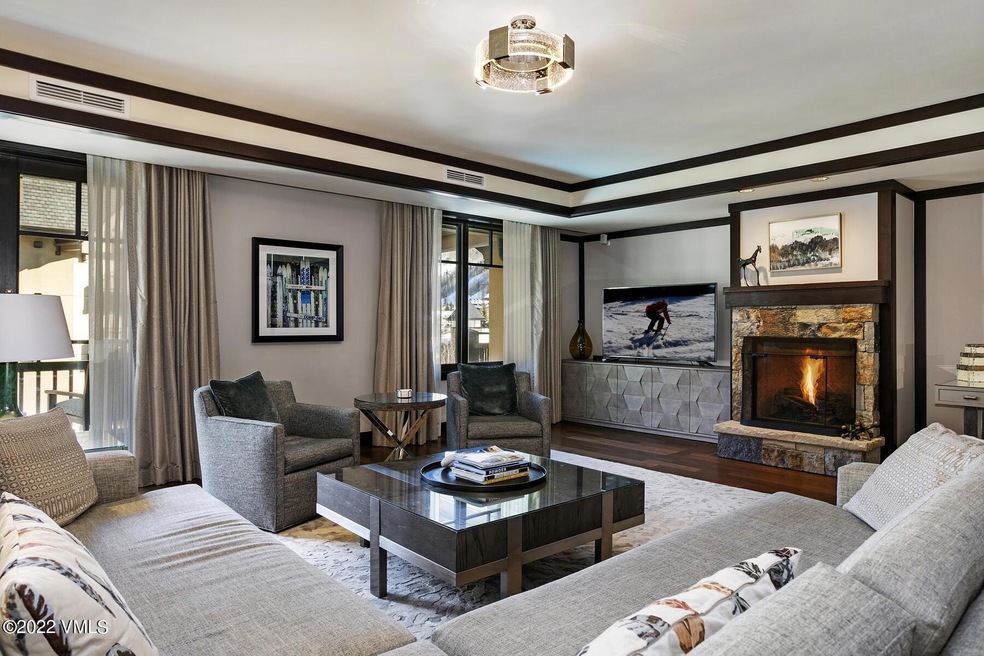 1 Vail Rd-001-024-Living Room-MLS_Size
