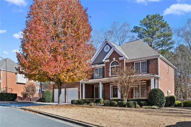 3885 Fort Trail NE, Roswell, GA 30075 - photo 1