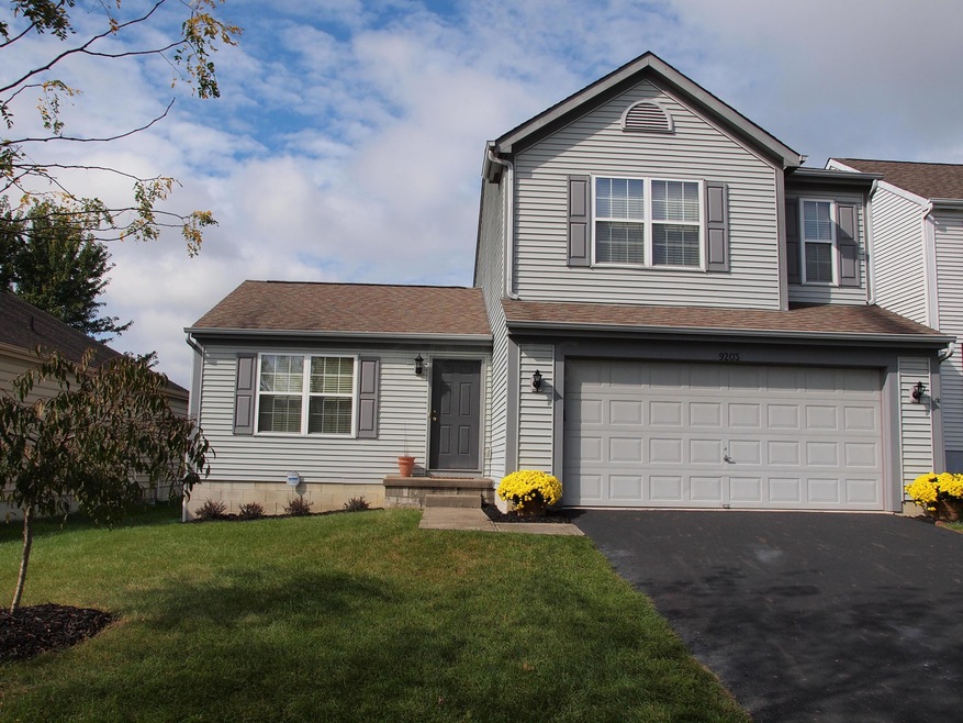 9203 Cambrian Commons Dr, Columbus, OH 43240 - photo 1