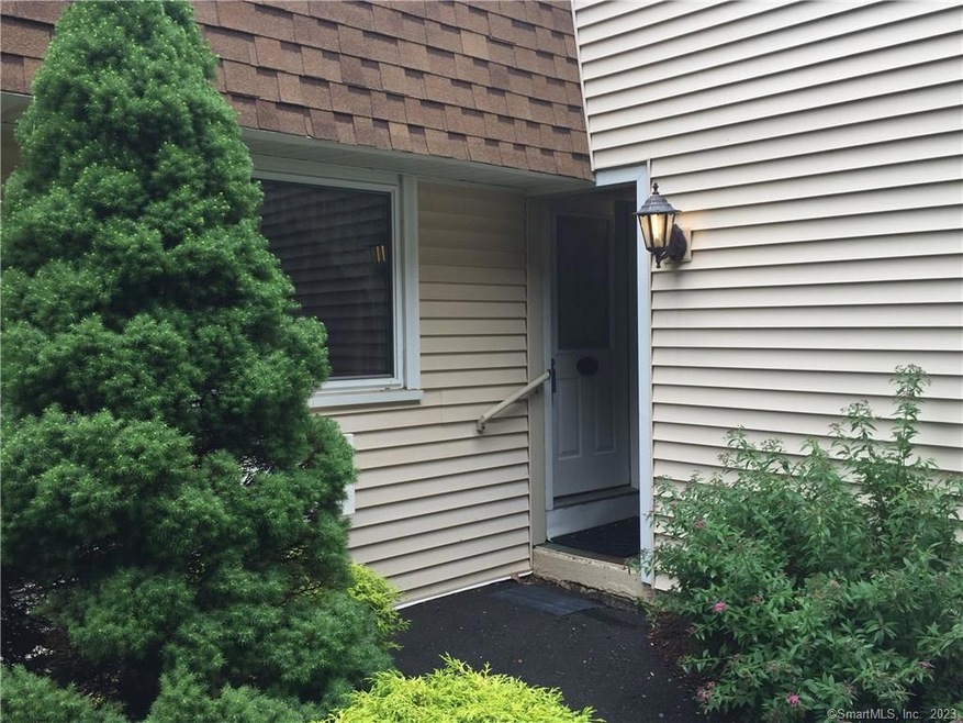 85 Chestnut St unit C, Bethel, CT 06801 - photo 1