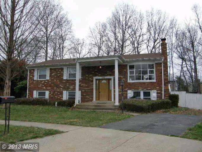 13233 Nancy Ct, Woodbridge, VA 22193 - photo 1