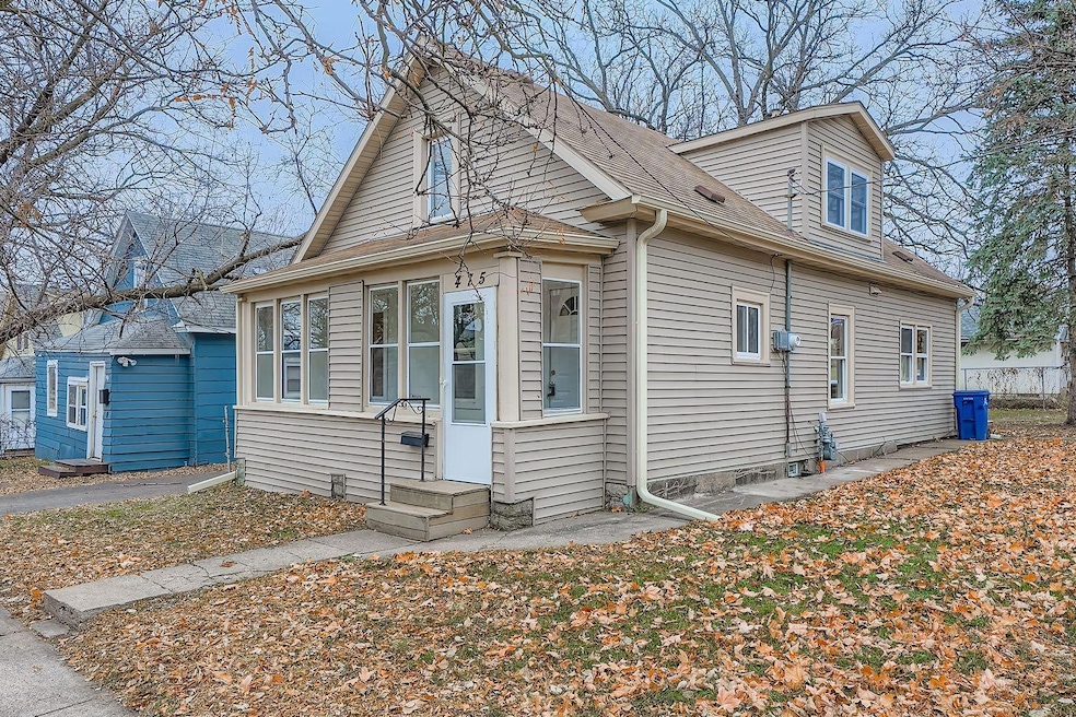 475 Lawson Ave W, Saint Paul, MN 55117 - photo 1