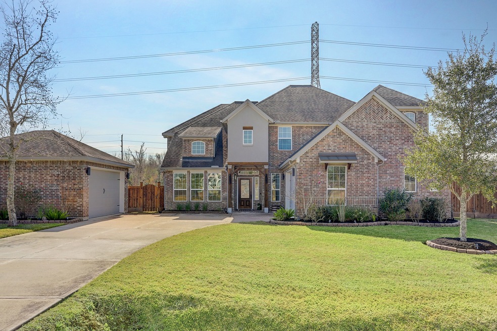 8006 Cullen Estates Dr, Pearland, TX 77584 - photo 1