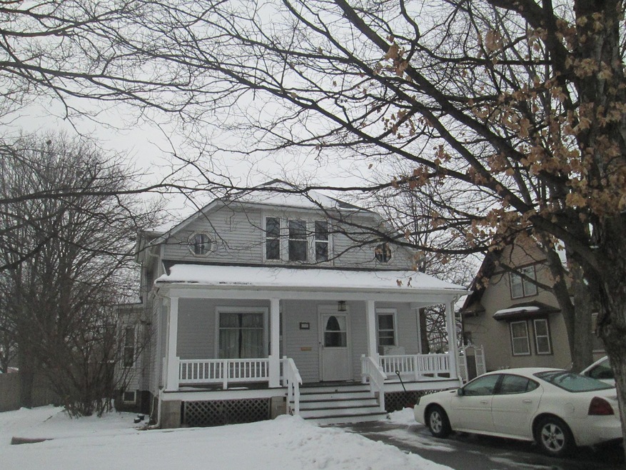 405 Monona St Front