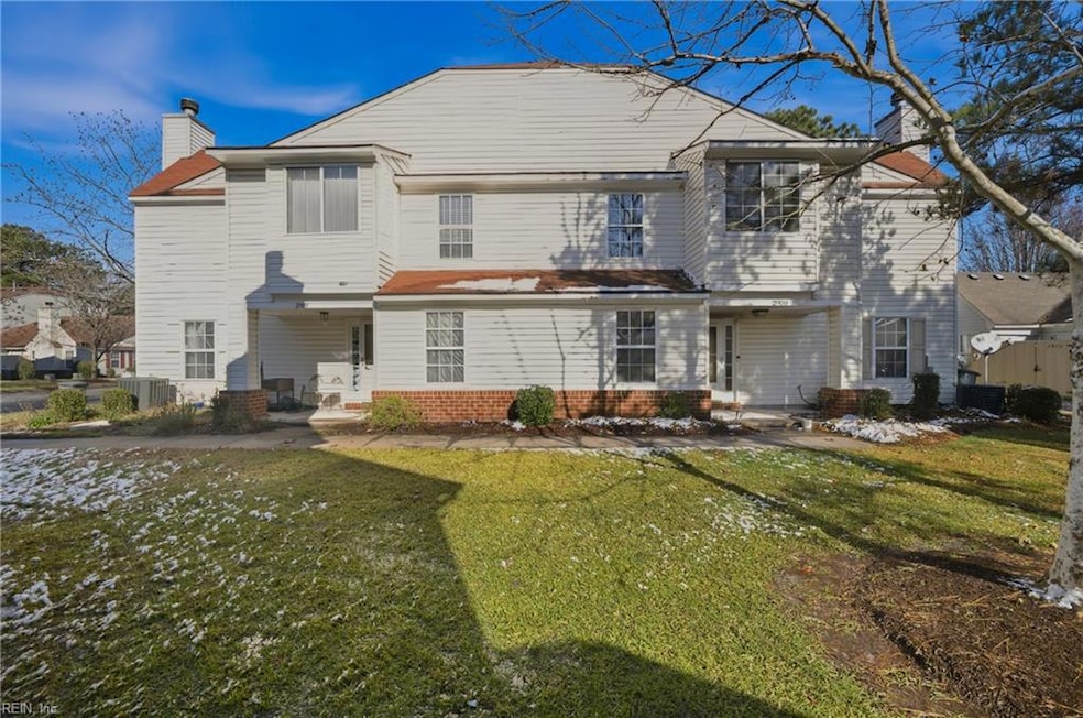 2905 Tracker Ln unit 134, Chesapeake, VA 23321 - photo 1