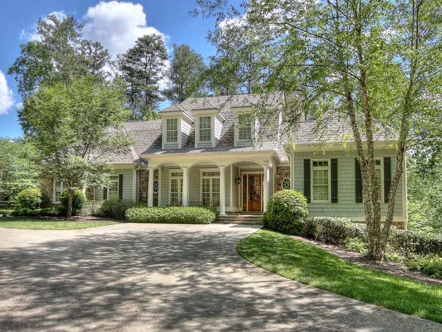 Beautiful custom built home on private & gated 2.1