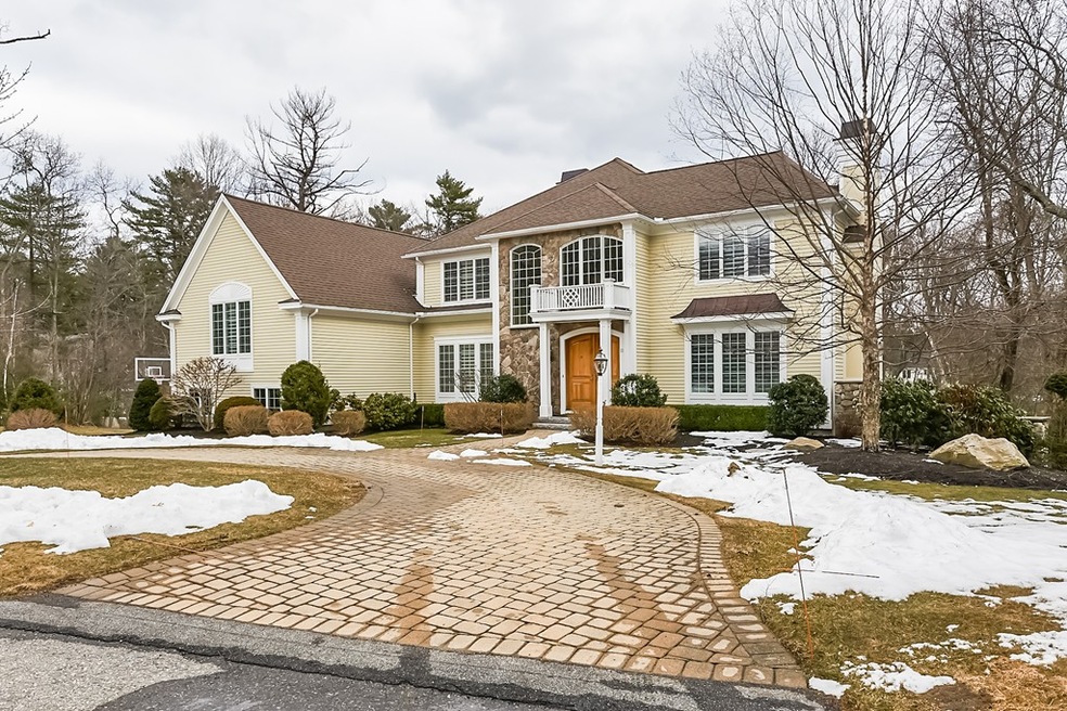 10 Shandel Cir, Andover, MA 01810 - photo 1