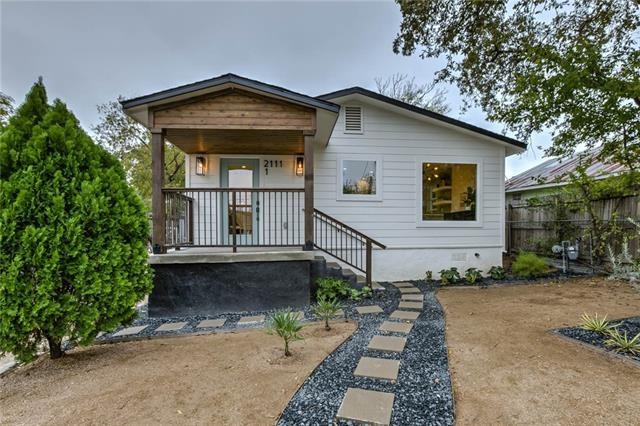 Expertly renovated, native and xeriscape plantings