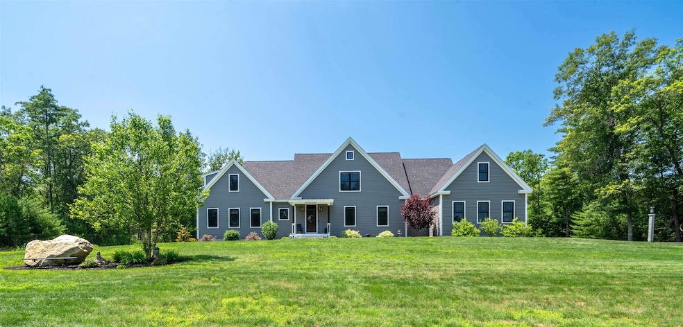 4 Dumas Ln, Merrimack, NH 03054 - photo 1