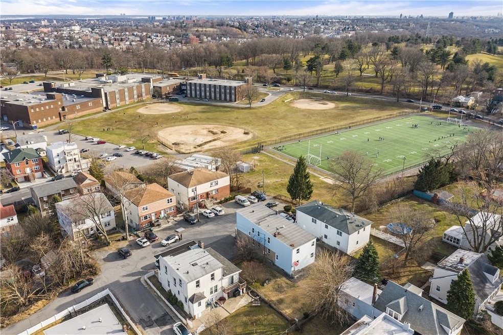 27 Farquhar Ave, Yonkers, NY 10701 - photo 1