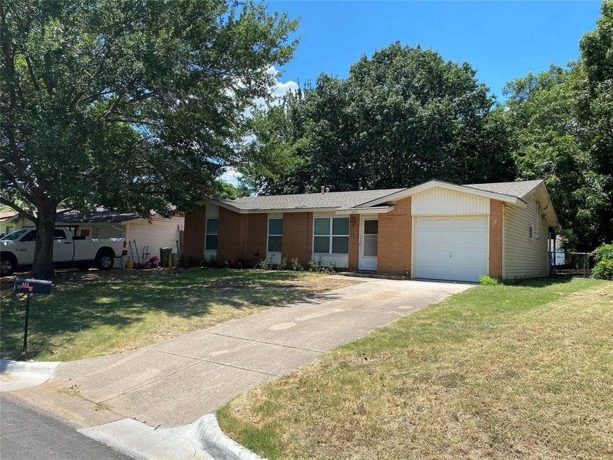 321 Fleming Dr, Hurst, TX 76053 - photo 1