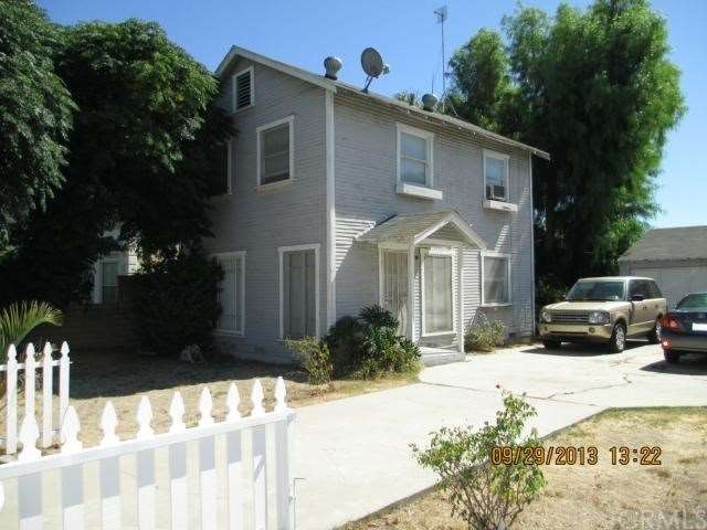 FRONT OF HOUSE