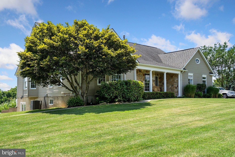 37895 Alberts Farm Dr, Purcellville, VA 20132 - photo 1