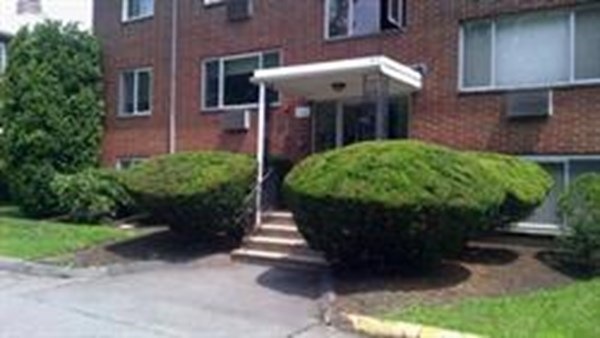 3 Albert Dr unit 8, Woburn, MA 01801 - photo 1