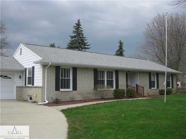 4634 Fieldcrest Dr, Lansing, MI 48917 - photo 1