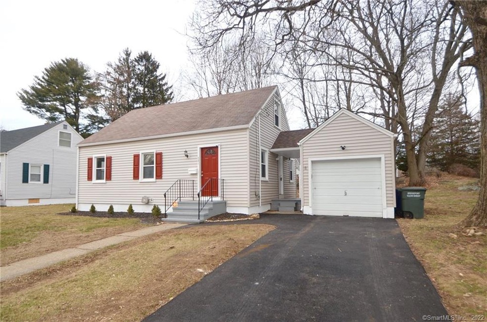 341 E Pasadena Place, Bridgeport, CT 06610 - photo 1