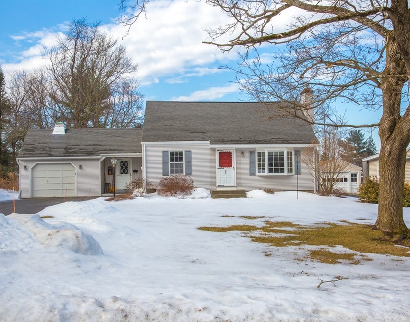 22 Orchardview St, West Springfield, MA 01089 - photo 1