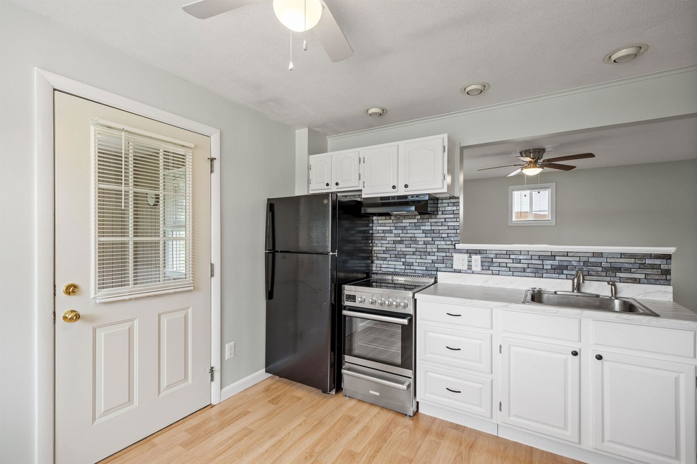 21 Cross St unit B, Allenstown, NH 03275 - photo 1