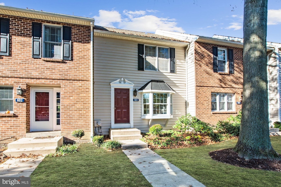 603 Meadow Ct, Glen Mills, PA 19342 - photo 1