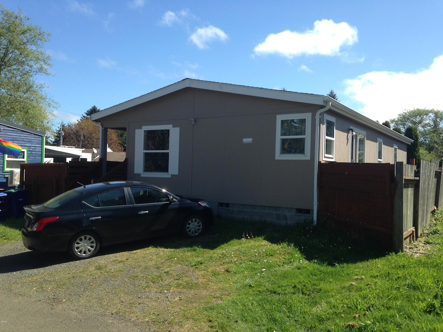 630 SE Quay Ave, Lincoln City, OR 97367 - photo 1