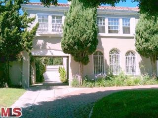 611 N Beachwood Dr, Los Angeles, CA 90004 - photo 1