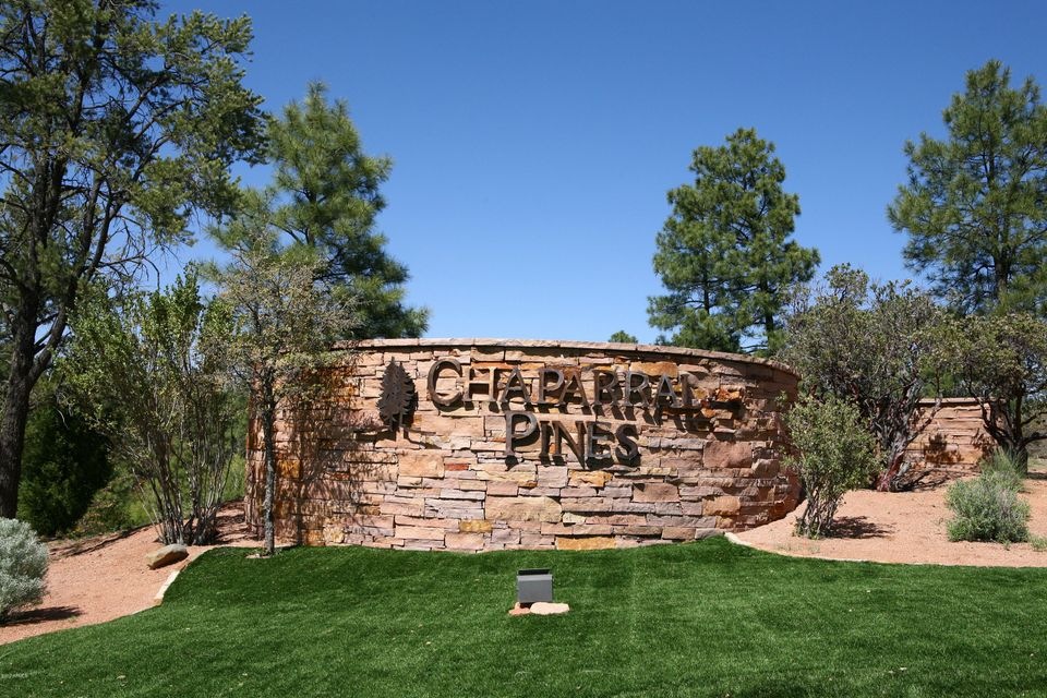 Chaparral Pines_Sign