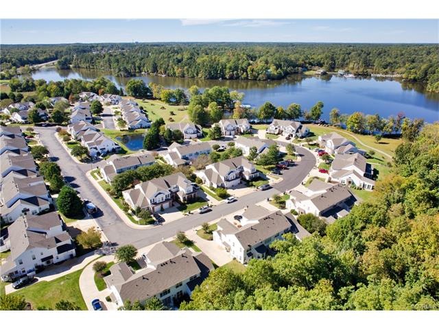 Welcome to Lakepointe, a beautiful lakefront townh