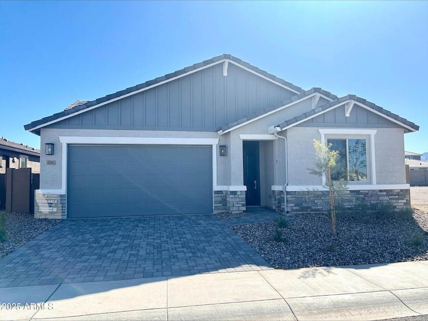 4965 W Chuck Box Rd, Phoenix, AZ 85339 - photo 1