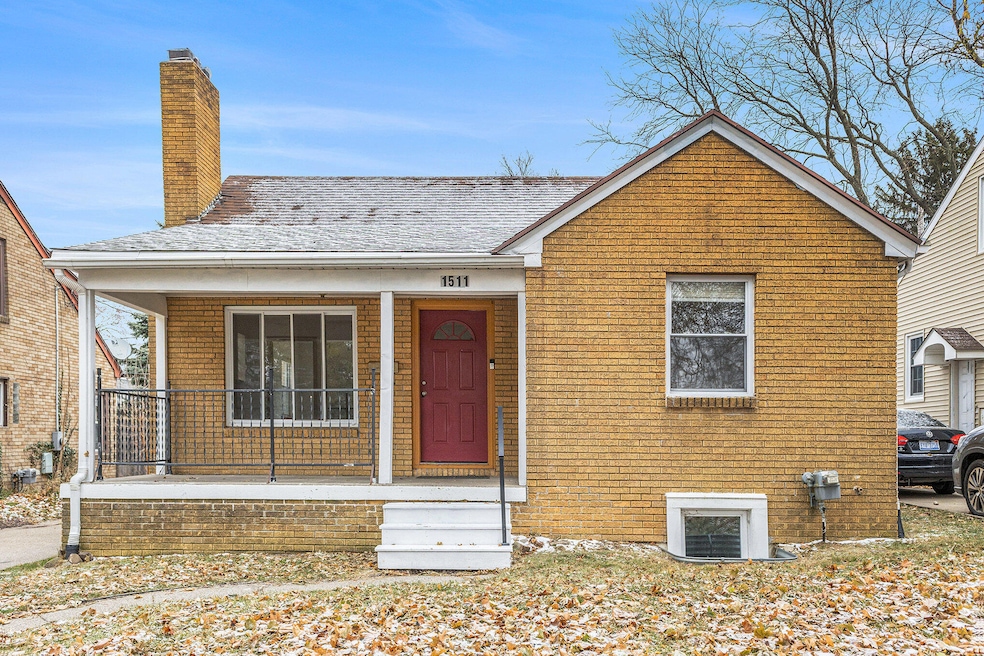 1511 Pattengill Ave, Lansing, MI 48910 - photo 1