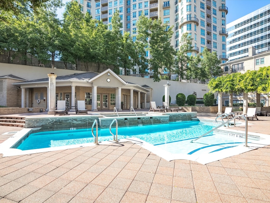 For Sale $325,000 • Co-Listing Agent