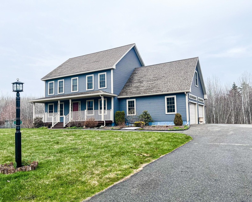 1 Front of House with Driveway