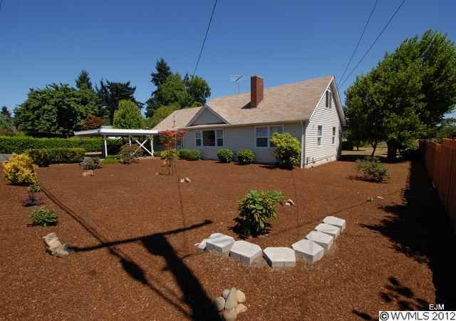 168 SE Lacreole Dr, Dallas, OR 97338 - photo 1