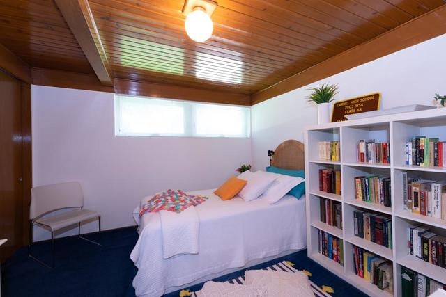 2400 N Poplar St, Waukegan, IL 60087 - photo 1